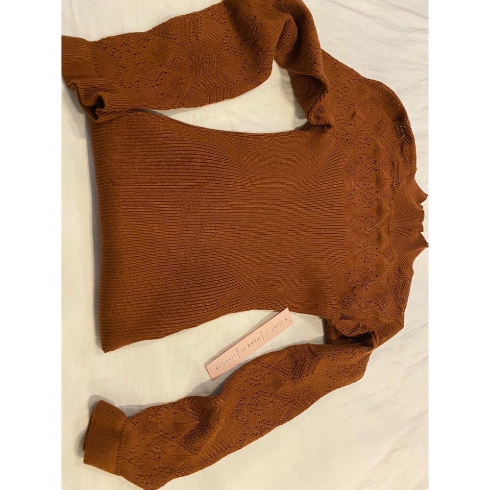 Crave fame, detailed mock neck shirt, size small NWT